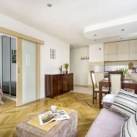Blush Center Nowogrodzka Appartement Warschau